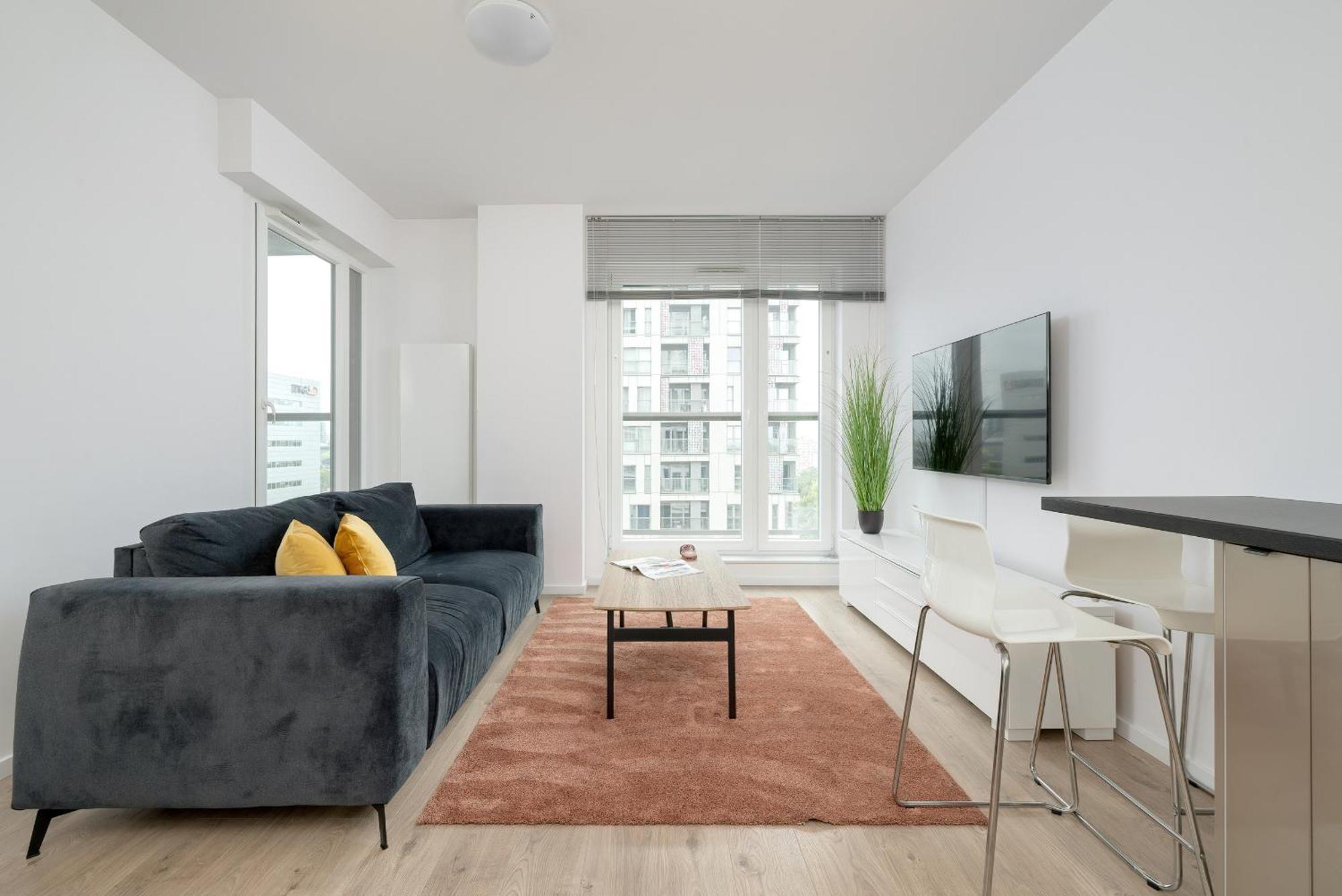 Spacious With Parking And Access To Gym And Sauna By Renters